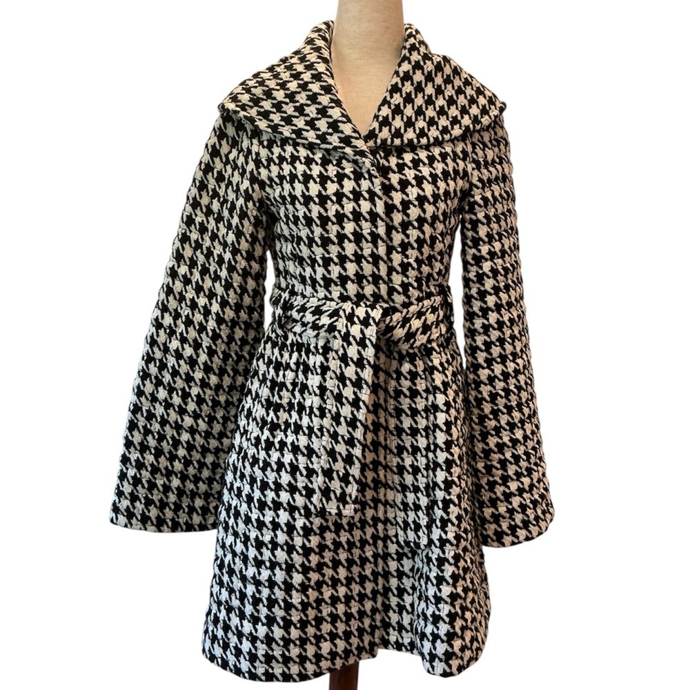 Alice + Olivia Houndstooth Belted Trench Coat Wide Lapel Black & White